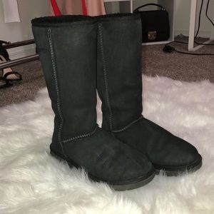 Black Uggs